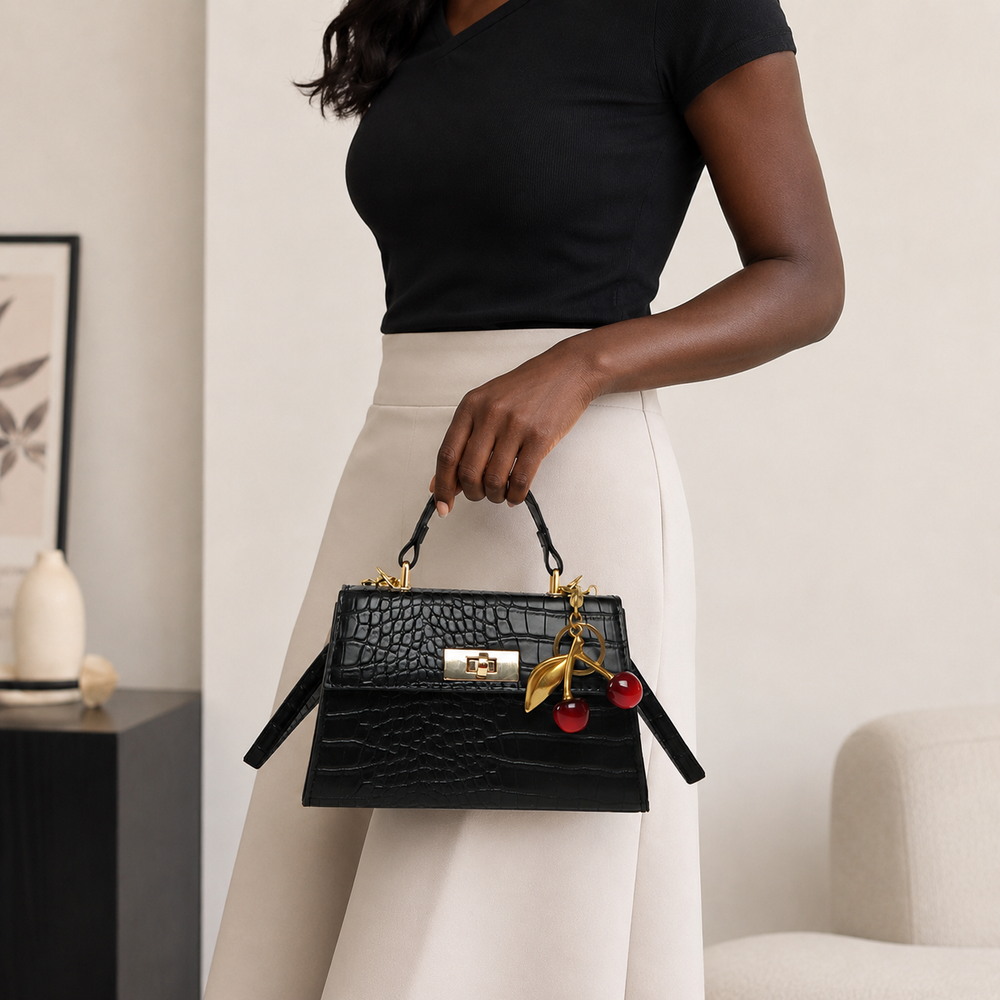 Cerise – Sac à Main Élégant avec Bijou Cerise